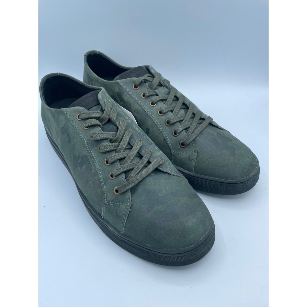 Men's Green Camo Low-Top Sneakers